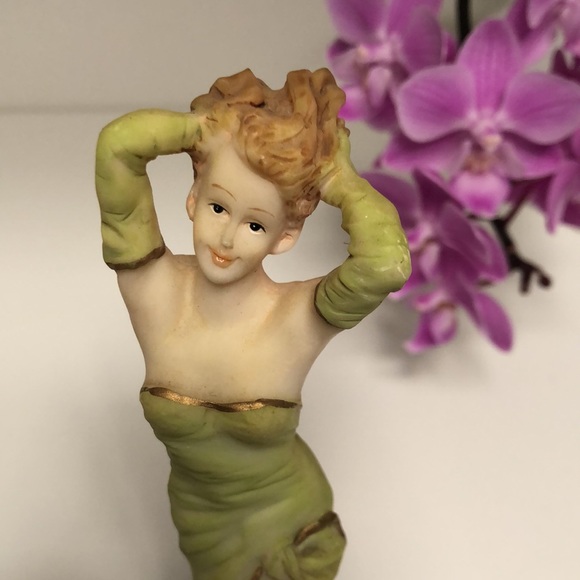 VNTG Lady figurine - Picture 5 of 6